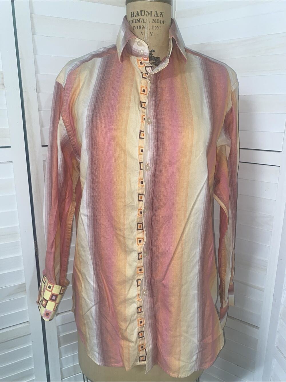 ROBERT GRAHAM Stripe Cotton Button Down Shirt Long Sleeve Embroidery Front LRG
